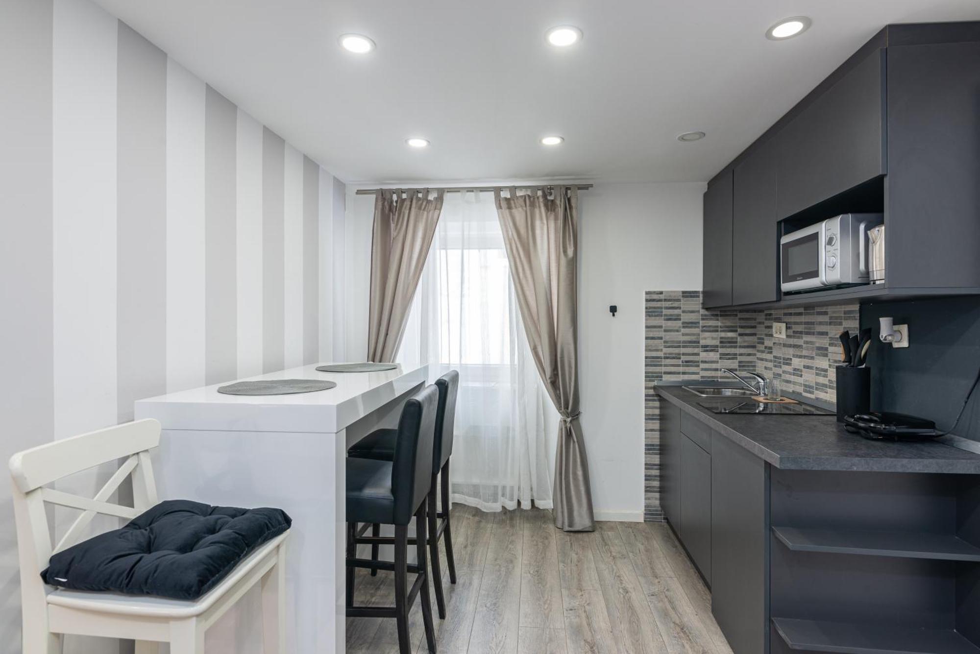 Small, Sweet & Cosy Apartments 里耶卡 外观 照片